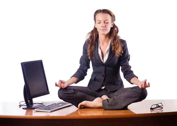 Meditation bei der Arbeit © Elnur - Fotolia.com Meditation bei der Arbeit