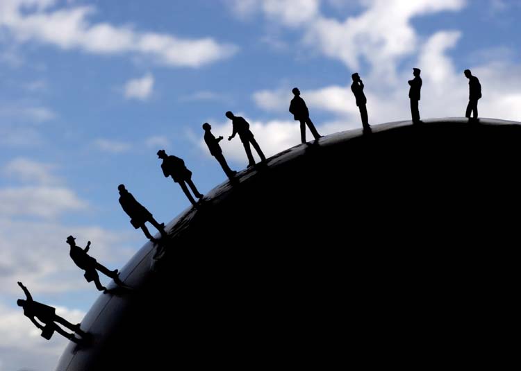 Grafik von global vernetzten Menschen © photo-dave - Fotolia.com Grafik von global vernetzten Menschen